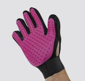 Перчатка для вычёсывания шерсти